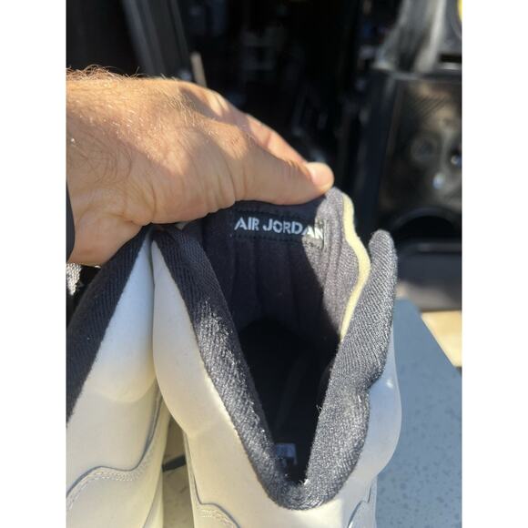 Athletic_Shoes